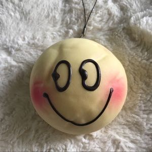 Jumbo Blush Face Bun Squishy
